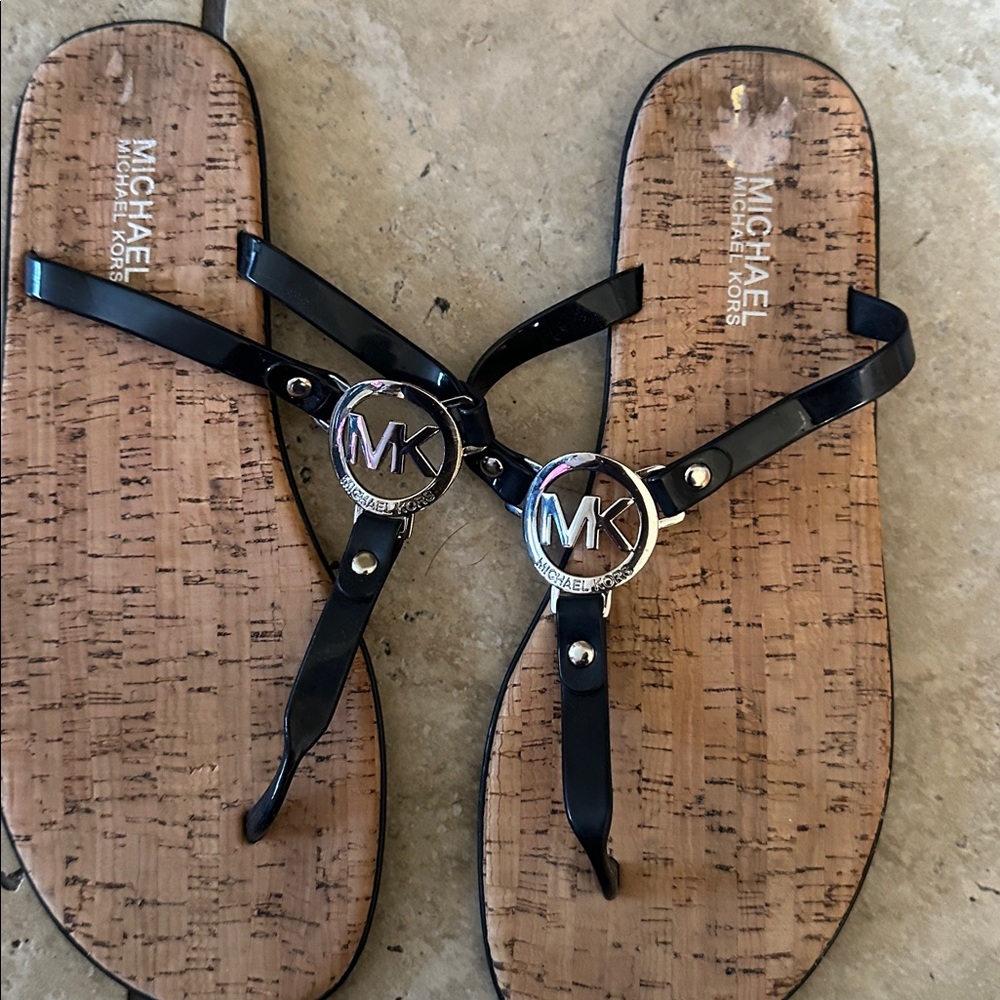 Michael Kors Black and Tan Sandals W11